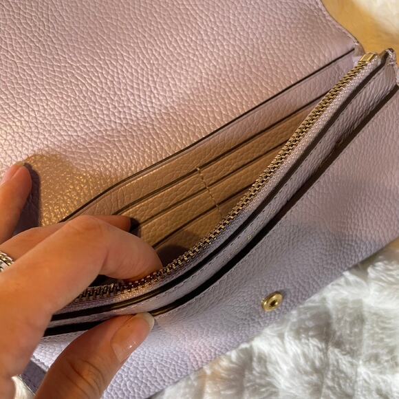 TORY BURCH “Britten” Smartphone Wallet Purple Lavender Leather‎ Cards Flap Snap - Picture 4 of 7